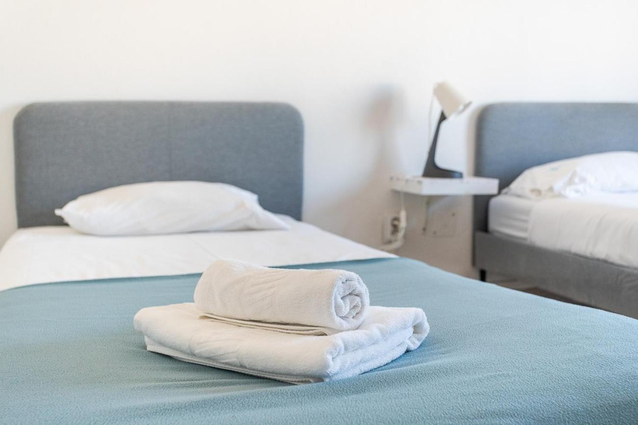 Blife Marya Private Rooms - Airport Stay 法鲁区 外观 照片
